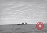 Standbild amerikanischen Kreuzer USS Saint Paul westlichen pazifischen Ozean, 1957, aus Sekunde 32 historischem Filmmaterial Videoclip 65675038495