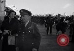 Standbild Vice Admiral Ingersoll Yokosuka in Japan, 1957, aus Sekunde 61 historischem Filmmaterial Videoclip 65675038496