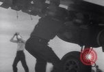 Standbild Lieutenant Commander Coffman Korea, 1950, aus Sekunde 62 historischem Filmmaterial Videoclip 65675038521