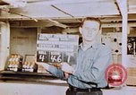 Standbild Matrosen Essen an Bord der USS Boxer Korea, 1953, aus Sekunde 1 historischem Filmmaterial Videoclip 65675038544