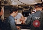 Standbild Matrosen Essen an Bord der USS Boxer Korea, 1953, aus Sekunde 5 historischem Filmmaterial Videoclip 65675038544