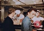 Standbild Matrosen Essen an Bord der USS Boxer Korea, 1953, aus Sekunde 17 historischem Filmmaterial Videoclip 65675038544