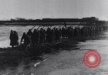 Image Les troupes japonaises s'engager pour l'invasion de la Mandchourie Chine, 1942, de la seconde 40 séquences d'archives historiques vidéo 65675038553
