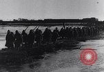 Image Les troupes japonaises s'engager pour l'invasion de la Mandchourie Chine, 1942, de la seconde 41 séquences d'archives historiques vidéo 65675038553
