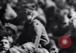 Image Adolf Hitler parle de Jeunesses hitlériennes à Nuremberg Nuremberg ALLEMAGNE, 1934, de la seconde 50 séquences d'archives historiques vidéo 65675038568