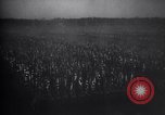 Immagine di Zeppelinfeld cerimonia del fiaccolata nazista Nürnberg Germania, 1934, secondo 36 filmato di repertorio 65675038570