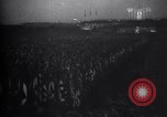 Immagine di Zeppelinfeld cerimonia del fiaccolata nazista Nürnberg Germania, 1934, secondo 49 filmato di repertorio 65675038570