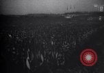 Immagine di Zeppelinfeld cerimonia del fiaccolata nazista Nürnberg Germania, 1934, secondo 51 filmato di repertorio 65675038570
