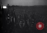 Immagine di Zeppelinfeld cerimonia del fiaccolata nazista Nürnberg Germania, 1934, secondo 58 filmato di repertorio 65675038570