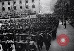 Immagine di Adolf Hitler rivedendo sfilata dalla sua auto Germania, 1934, secondo 32 filmato di repertorio 65675038573
