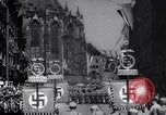 Immagine di Adolf Hitler rivedendo sfilata dalla sua auto Germania, 1934, secondo 44 filmato di repertorio 65675038573