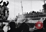 Standbild Japanses POW Rückführung Maizuru Japan, 1957, aus Sekunde 15 historischem Filmmaterial Videoclip 65675038589