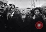 Standbild Japanses POW Rückführung Maizuru Japan, 1957, aus Sekunde 25 historischem Filmmaterial Videoclip 65675038589