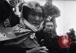 Standbild Japanses POW Rückführung Maizuru Japan, 1957, aus Sekunde 32 historischem Filmmaterial Videoclip 65675038589