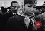 Standbild Japanses POW Rückführung Maizuru Japan, 1957, aus Sekunde 37 historischem Filmmaterial Videoclip 65675038589