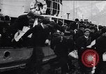 Standbild Japanses POW Rückführung Maizuru Japan, 1957, aus Sekunde 41 historischem Filmmaterial Videoclip 65675038589