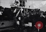 Standbild Japanses POW Rückführung Maizuru Japan, 1957, aus Sekunde 42 historischem Filmmaterial Videoclip 65675038589
