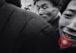 Standbild Japanses POW Rückführung Maizuru Japan, 1957, aus Sekunde 56 historischem Filmmaterial Videoclip 65675038589