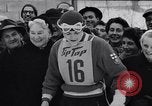 Standbild Pentti Uotinen München Deutschland, 1957, aus Sekunde 54 historischem Filmmaterial Videoclip 65675038591