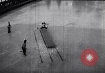 Standbild Leo Lebel New York United States USA, 1957, aus Sekunde 39 historischem Filmmaterial Videoclip 65675038592