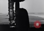 Immagine di Stati Uniti B-17 bombardiere Inghilterra, 1943, secondo 14 filmato di repertorio 65675038595