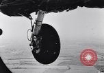 Standbild USA B-17-Bomber Bassingbourn England, 1943, aus Sekunde 10 historischem Filmmaterial Videoclip 65675038597