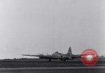 Standbild USA B-17-Bomber Bassingbourn England, 1943, aus Sekunde 39 historischem Filmmaterial Videoclip 65675038597