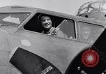 Standbild USA B-17-Bomber Bassingbourn England, 1943, aus Sekunde 48 historischem Filmmaterial Videoclip 65675038597