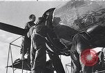 Standbild USA B-24 Bomber England, 1943, aus Sekunde 1 historischem Filmmaterial Videoclip 65675038598