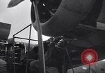 Standbild USA B-24 Bomber England, 1943, aus Sekunde 22 historischem Filmmaterial Videoclip 65675038598