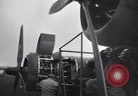 Standbild USA B-24 Bomber England, 1943, aus Sekunde 23 historischem Filmmaterial Videoclip 65675038598