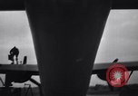 Standbild USA B-24 Bomber England, 1943, aus Sekunde 46 historischem Filmmaterial Videoclip 65675038598
