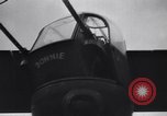 Standbild USA B-24 Bomber England, 1943, aus Sekunde 54 historischem Filmmaterial Videoclip 65675038598