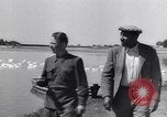 Standbild Schwarm Enten Usbekistan Sowjetunion, 1949, aus Sekunde 17 historischem Filmmaterial Videoclip 65675038603
