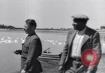 Standbild Schwarm Enten Usbekistan Sowjetunion, 1949, aus Sekunde 18 historischem Filmmaterial Videoclip 65675038603