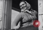 Standbild Wiederaufbau von Dörfern Sowjetunion, 1949, aus Sekunde 42 historischem Filmmaterial Videoclip 65675038608