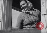 Standbild Wiederaufbau von Dörfern Sowjetunion, 1949, aus Sekunde 43 historischem Filmmaterial Videoclip 65675038608