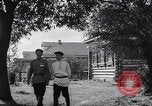 Standbild Wiederaufbau von Dörfern Sowjetunion, 1949, aus Sekunde 51 historischem Filmmaterial Videoclip 65675038608