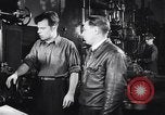 Standbild Stalin Automobilwerk Moskau Russland Sowjetunion, 1949, aus Sekunde 62 historischem Filmmaterial Videoclip 65675038611