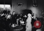 Standbild Frauen ehrenamtlich als Blutspender in der Sowjetunion Sowjetunion, 1941, aus Sekunde 3 historischem Filmmaterial Videoclip 65675038618