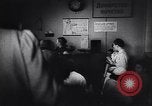Standbild Frauen ehrenamtlich als Blutspender in der Sowjetunion Sowjetunion, 1941, aus Sekunde 9 historischem Filmmaterial Videoclip 65675038618