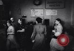 Standbild Frauen ehrenamtlich als Blutspender in der Sowjetunion Sowjetunion, 1941, aus Sekunde 12 historischem Filmmaterial Videoclip 65675038618