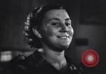 Standbild Frauen ehrenamtlich als Blutspender in der Sowjetunion Sowjetunion, 1941, aus Sekunde 19 historischem Filmmaterial Videoclip 65675038618