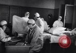 Standbild Frauen ehrenamtlich als Blutspender in der Sowjetunion Sowjetunion, 1941, aus Sekunde 41 historischem Filmmaterial Videoclip 65675038618