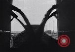 Standbild Stahlwerke in Betrieb Sibirien Sowjetunion, 1941, aus Sekunde 32 historischem Filmmaterial Videoclip 65675038620