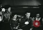 Standbild Sowjetischen Piloten Rammte einen deutschen Bomber spricht mit seiner Familie über es Sowjetunion, 1941, aus Sekunde 7 historischem Filmmaterial Videoclip 65675038623