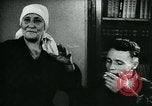 Standbild Sowjetischen Piloten Rammte einen deutschen Bomber spricht mit seiner Familie über es Sowjetunion, 1941, aus Sekunde 58 historischem Filmmaterial Videoclip 65675038623