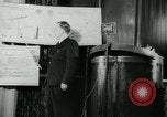 Standbild Maschinenbauer Sowjetunion, 1949, aus Sekunde 53 historischem Filmmaterial Videoclip 65675038626