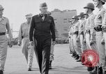Immagine di Tenente generale Eichelberger Honshu Giappone, 1945, secondo 58 filmato di repertorio 65675038640
