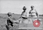 Standbild General Joseph Stilwell W Ishigaki Japan, 1945, aus Sekunde 10 historischem Filmmaterial Videoclip 65675038643